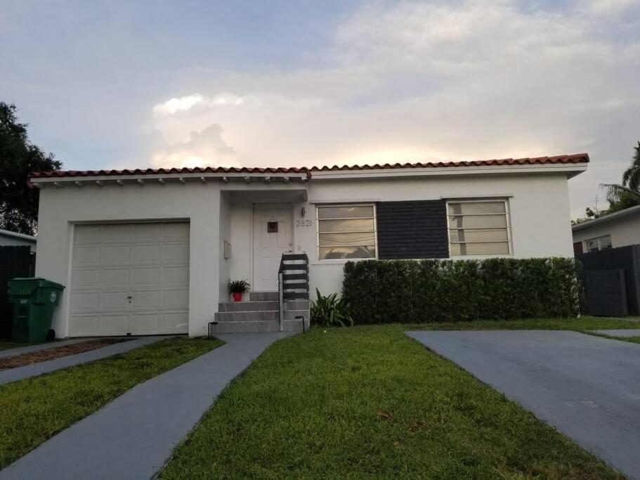 My Lovely Home In Miami 15 Minutes From The Beach Εξωτερικό φωτογραφία