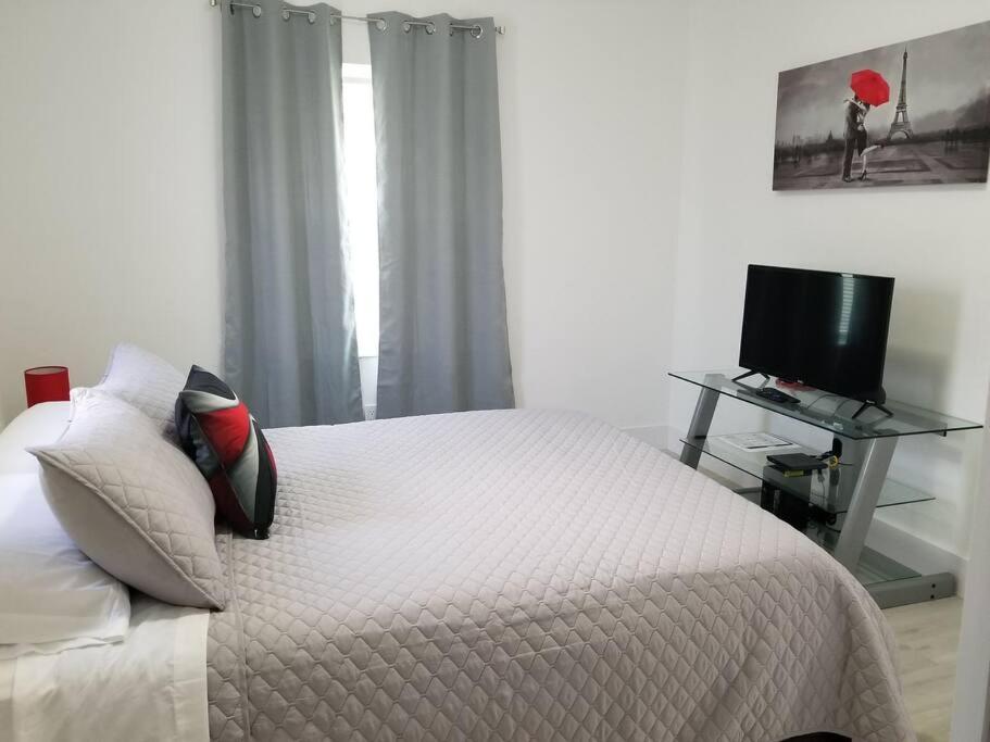 My Lovely Home In Miami 15 Minutes From The Beach Εξωτερικό φωτογραφία