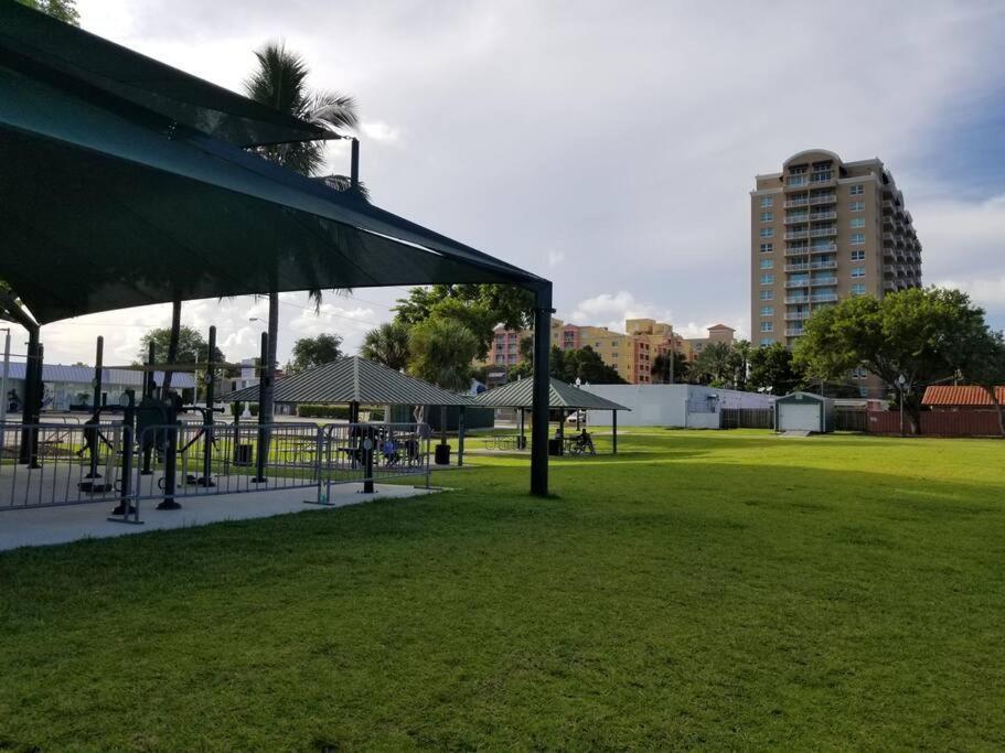 My Lovely Home In Miami 15 Minutes From The Beach Εξωτερικό φωτογραφία