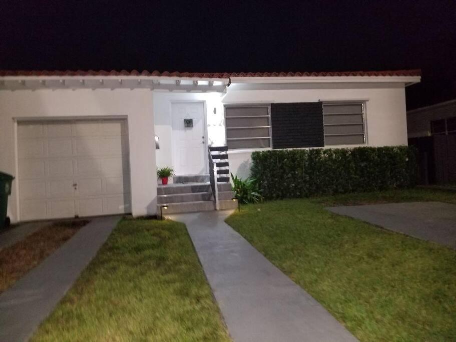 My Lovely Home In Miami 15 Minutes From The Beach Εξωτερικό φωτογραφία